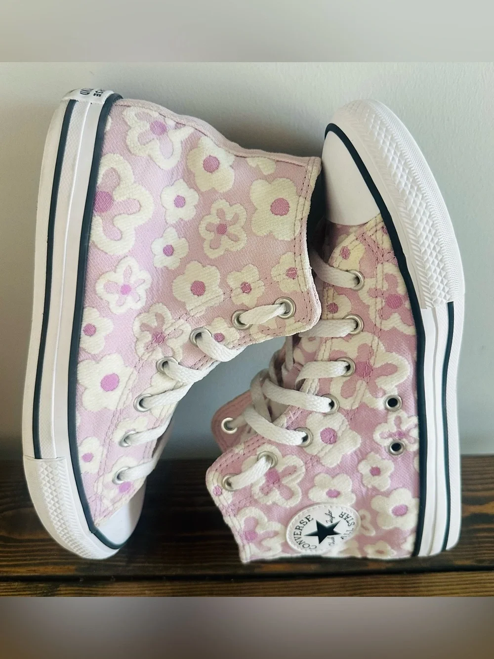 Converse Chuck Taylor All Star Shoes Floral Lilac/White Textured Daisy Size 3Y